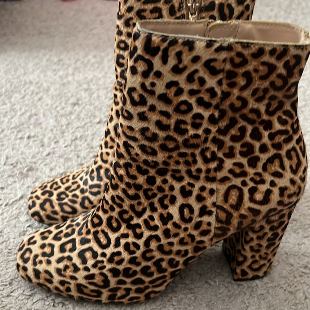 Steve Madden Pixie Leopard Size 10